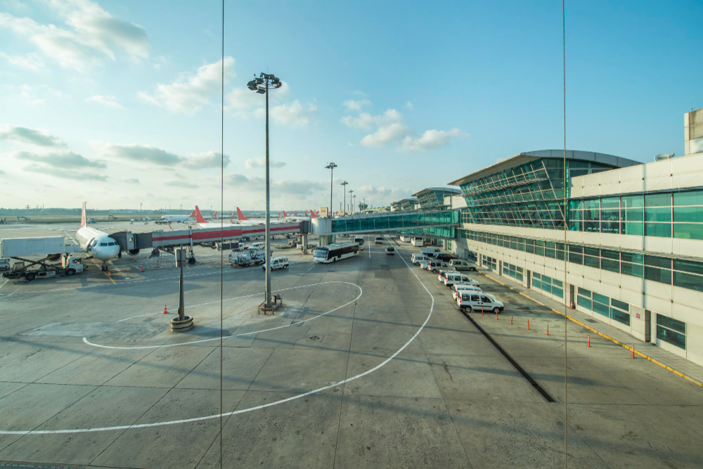 Ultimate Guide to Airport Parking: Tips, Types, and Savings Strategies